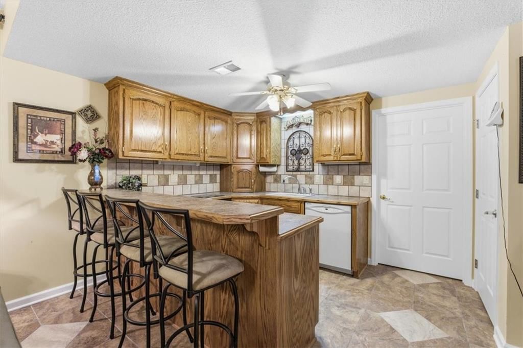 19104 Autumn Lane — photo 46