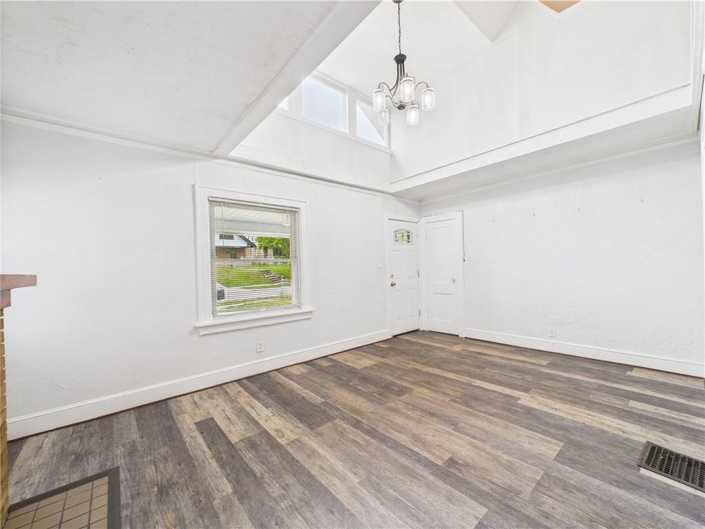 5611 Olive Street — photo 4
