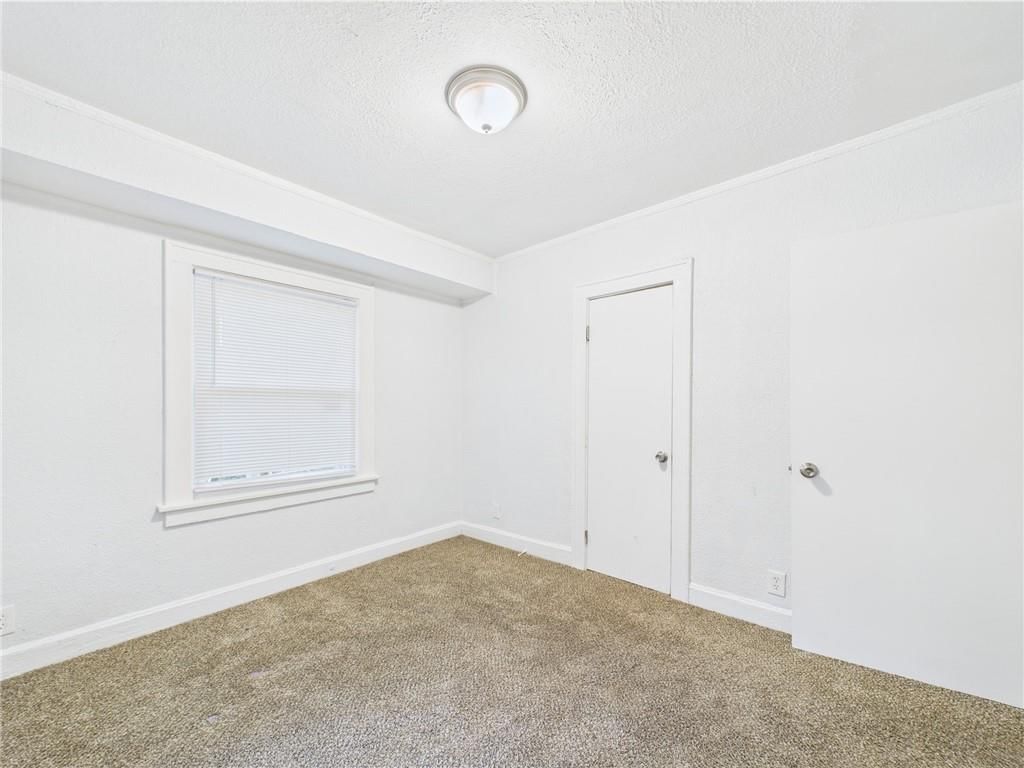 5611 Olive Street — photo 12