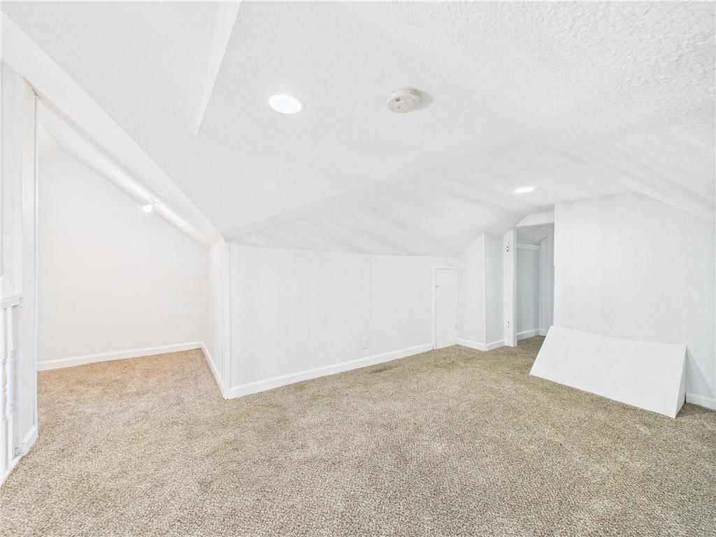 5611 Olive Street — photo 20