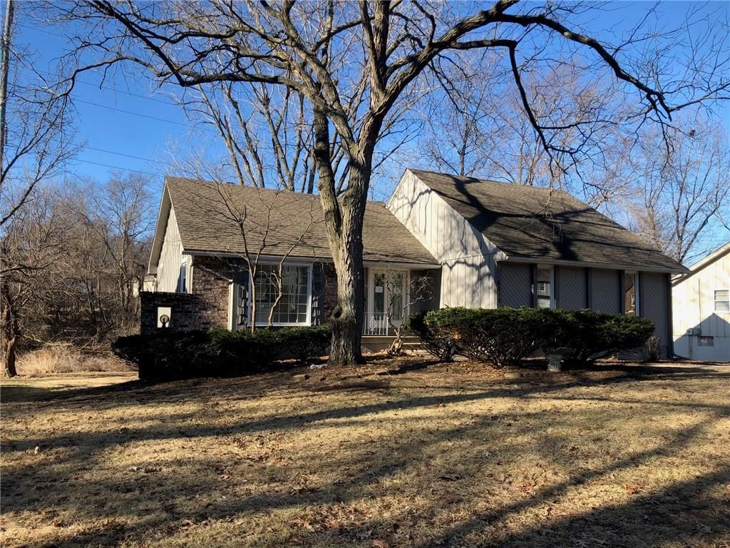 6012 Woodside Avenue, Kansas City, MO