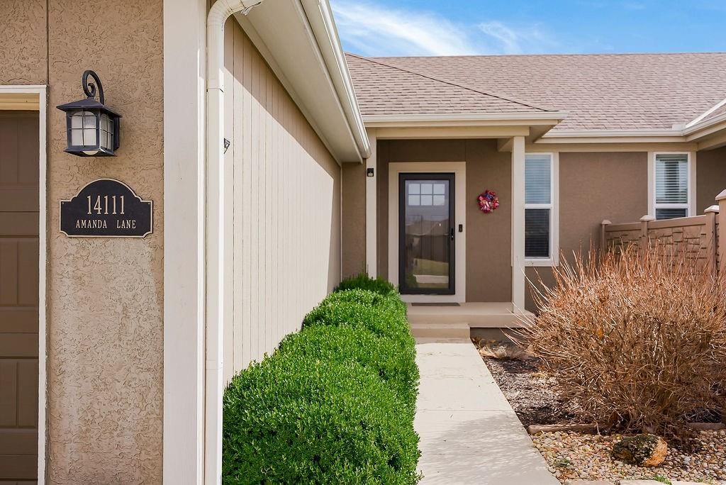 14111 Amanda Lane — photo 2