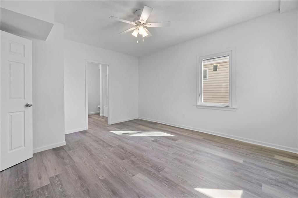 325 S Elm Street — photo 17