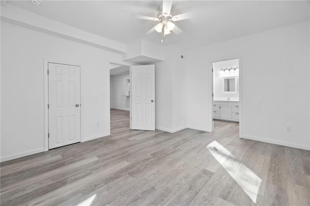 325 S Elm Street — photo 19