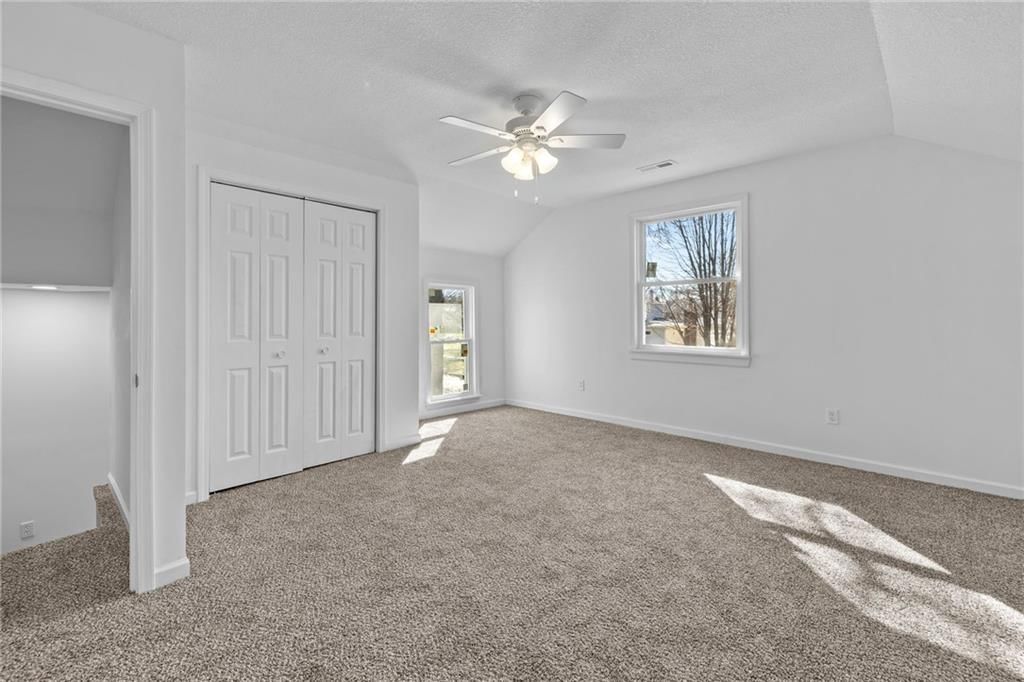 325 S Elm Street — photo 21