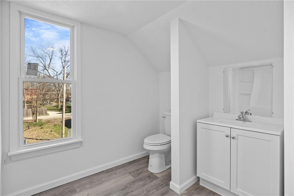 325 S Elm Street — photo 26
