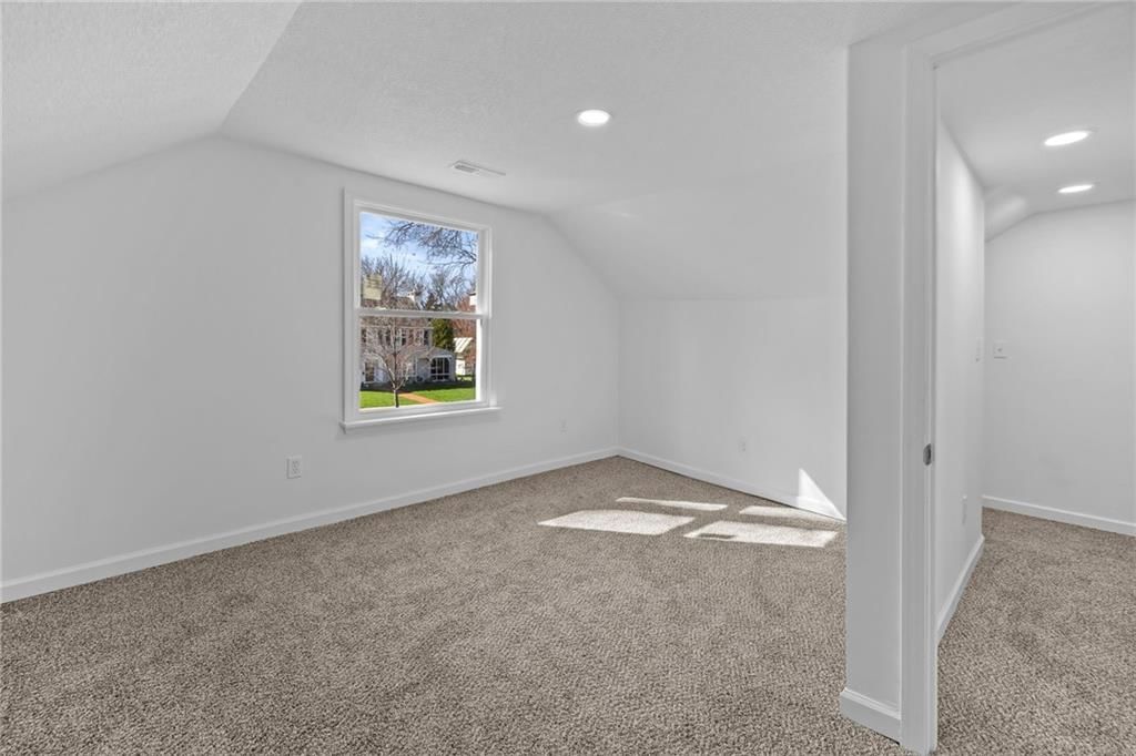 325 S Elm Street — photo 28