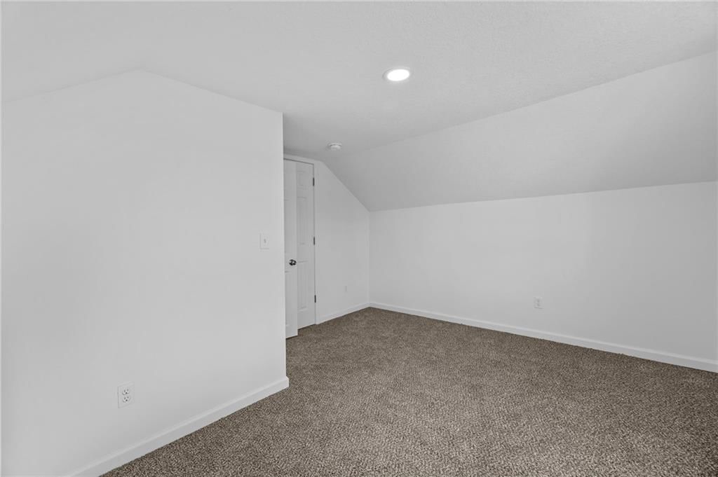 325 S Elm Street — photo 29