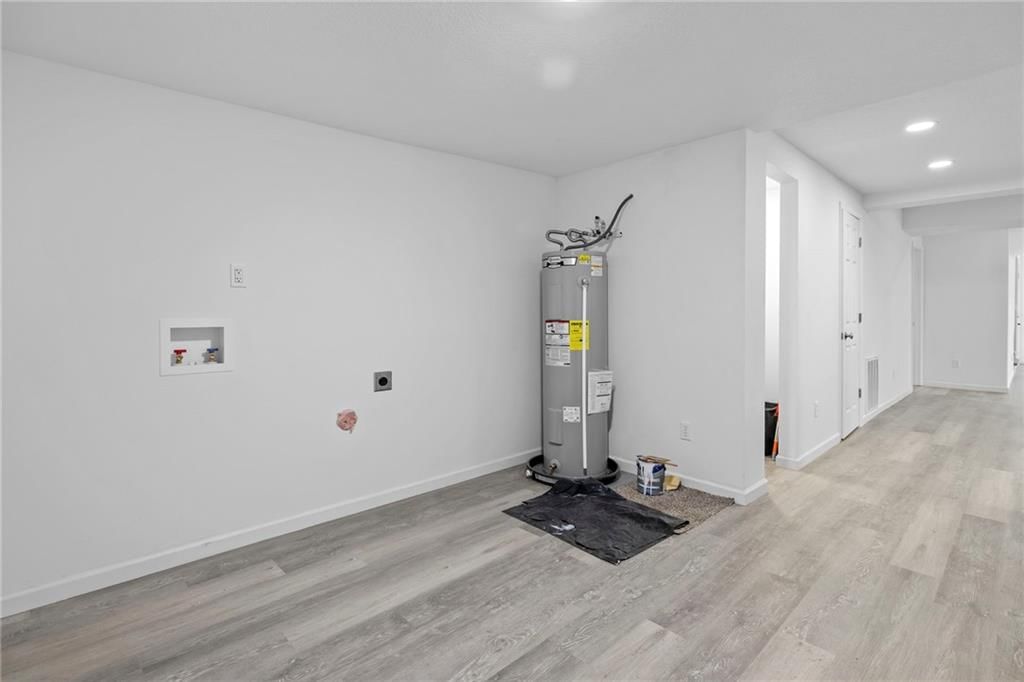 325 S Elm Street — photo 31