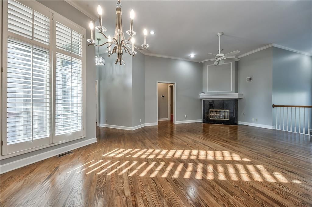 12216 England Street — photo 3