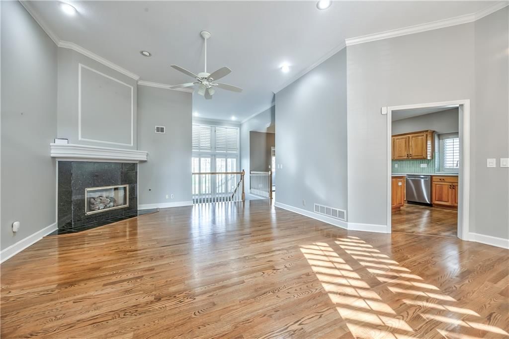 12216 England Street — photo 6