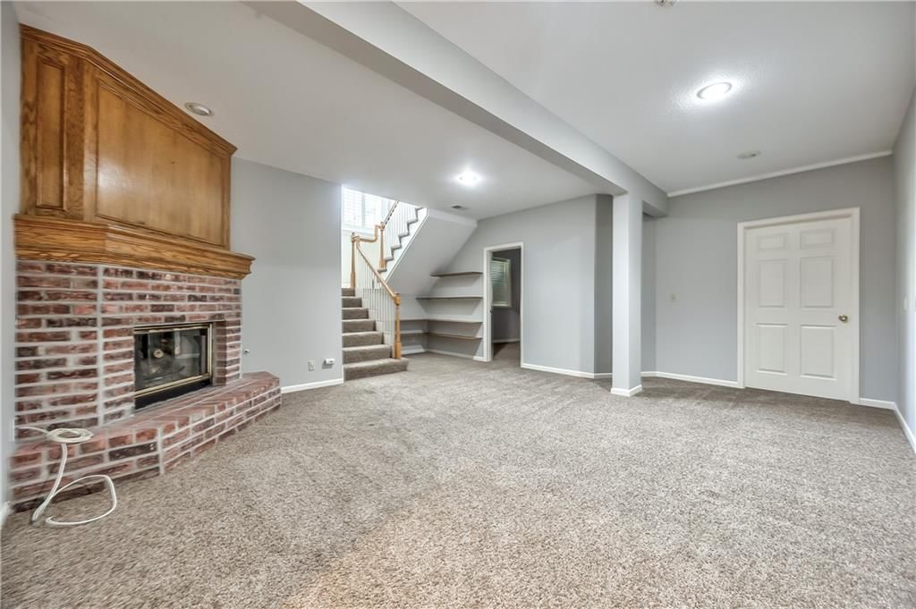 12216 England Street — photo 21
