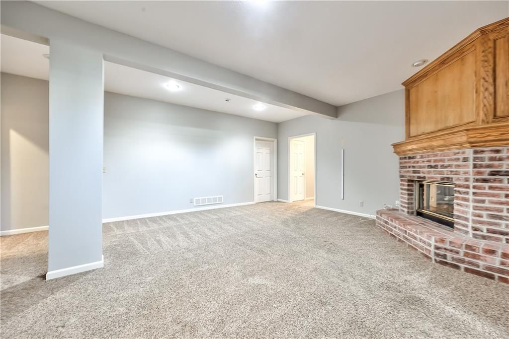 12216 England Street — photo 22