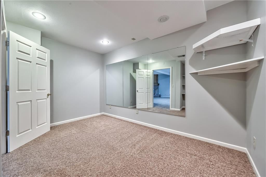 12216 England Street — photo 23