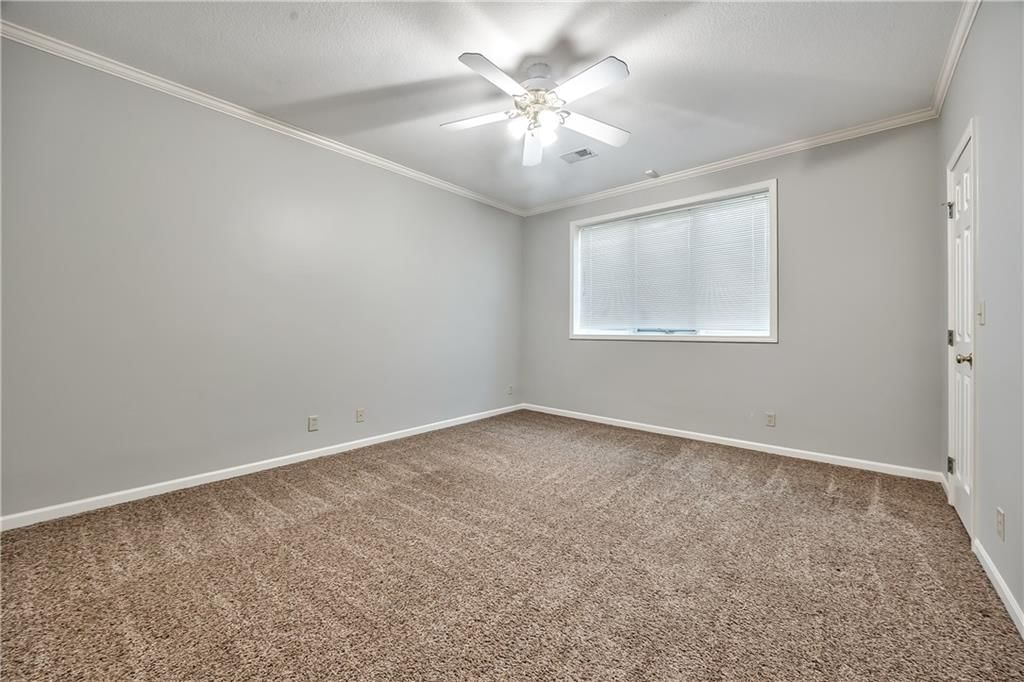 12216 England Street — photo 25