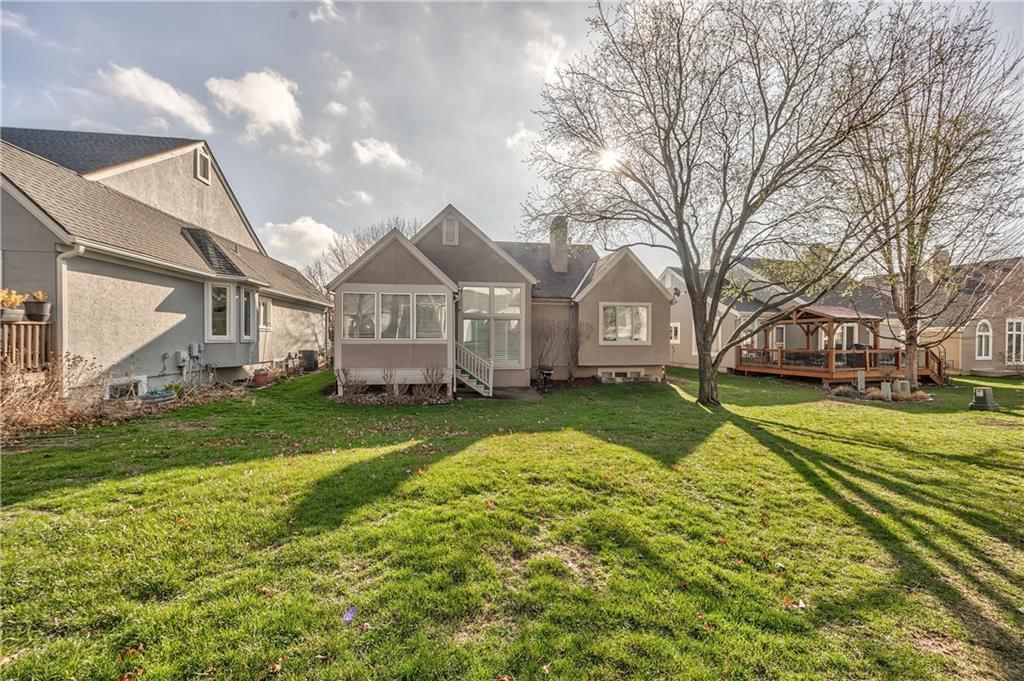 12216 England Street — photo 28