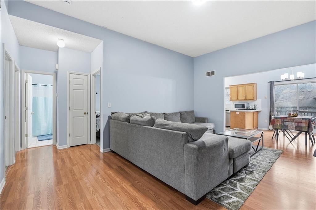 1507 E 123rd Street — photo 5