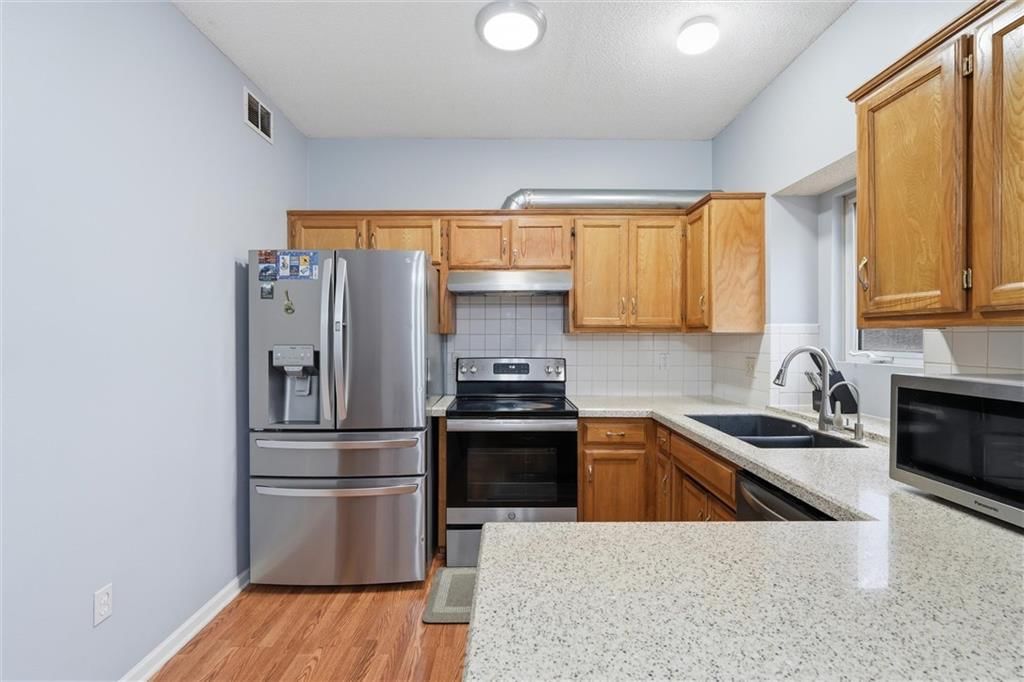 1507 E 123rd Street — photo 11