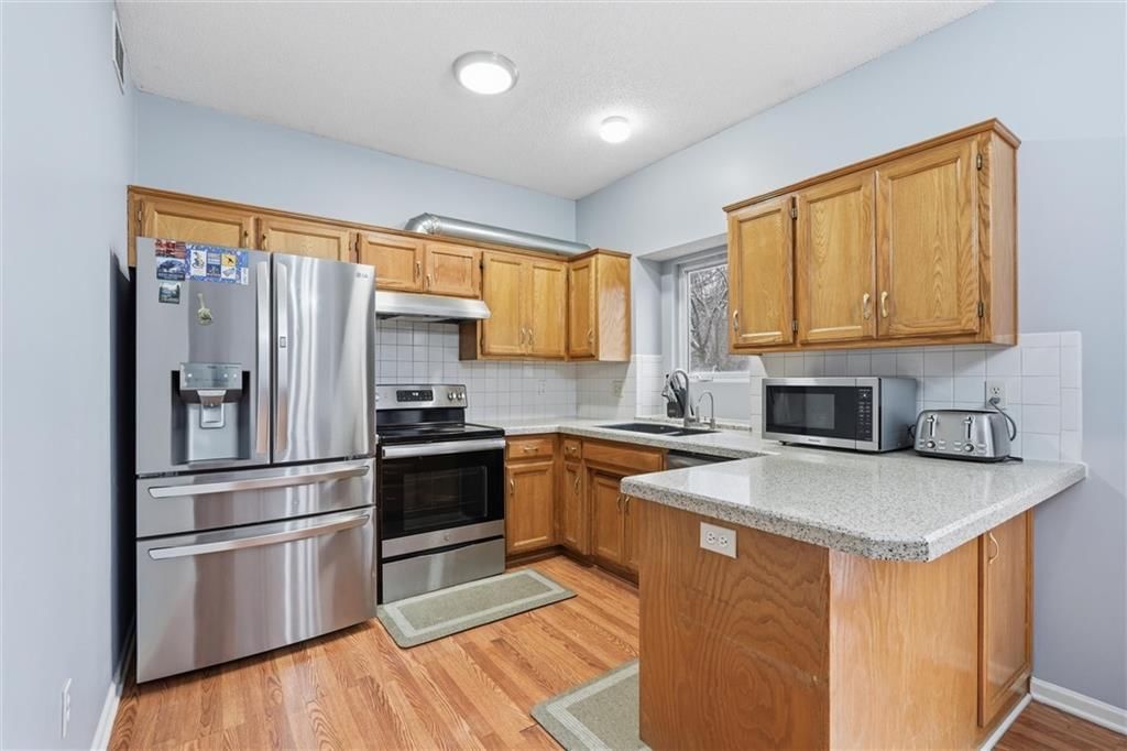 1507 E 123rd Street — photo 12