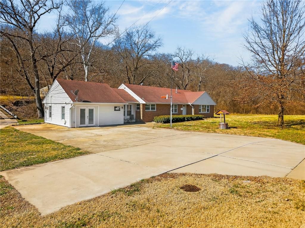 7000 NW Waukomis Drive — photo 3