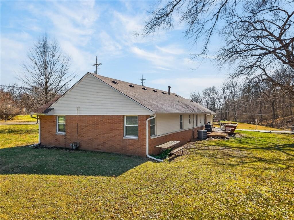 7000 NW Waukomis Drive — photo 29