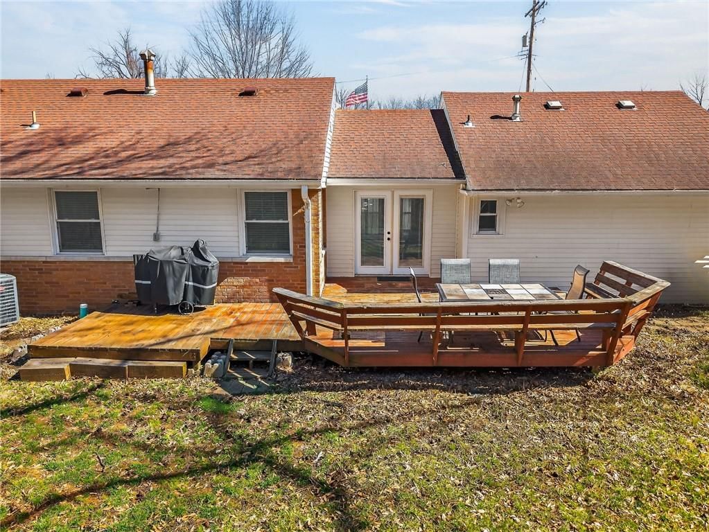 7000 NW Waukomis Drive — photo 30