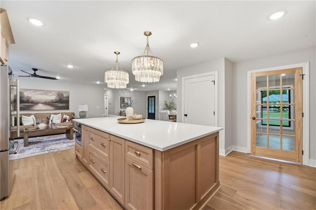 7401 W 101st Street — photo 17