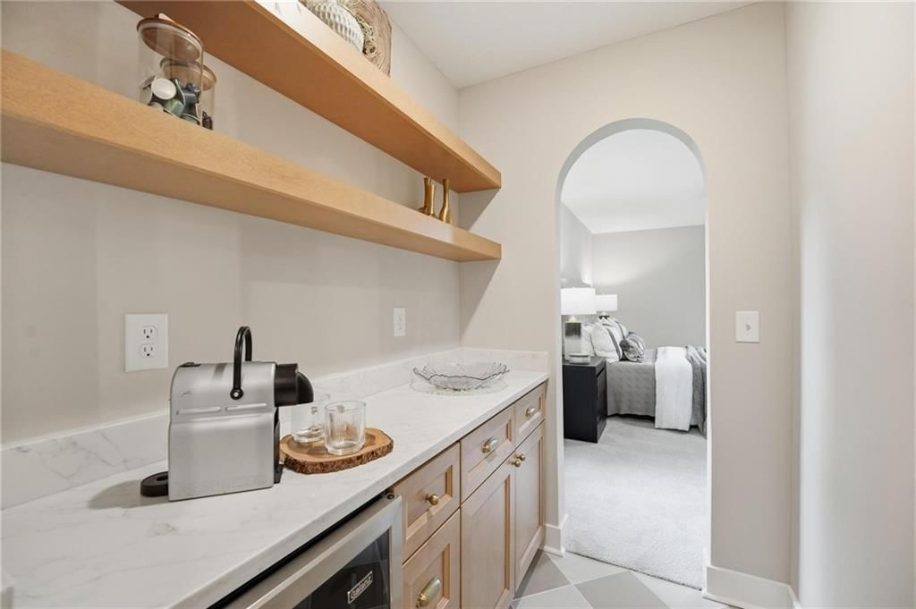 7401 W 101st Street — photo 26