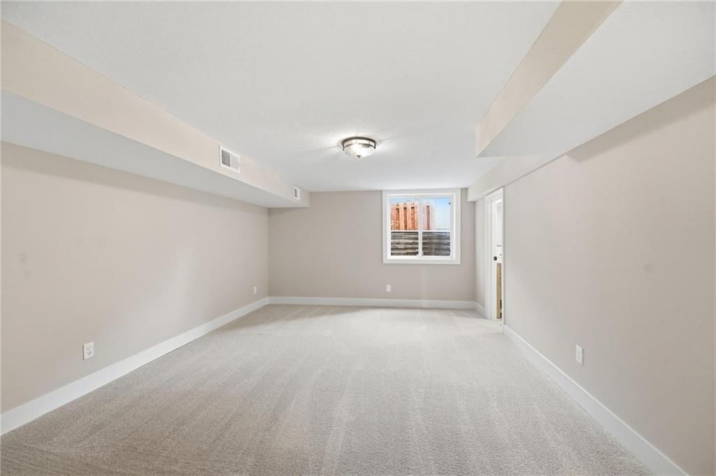 7401 W 101st Street — photo 46