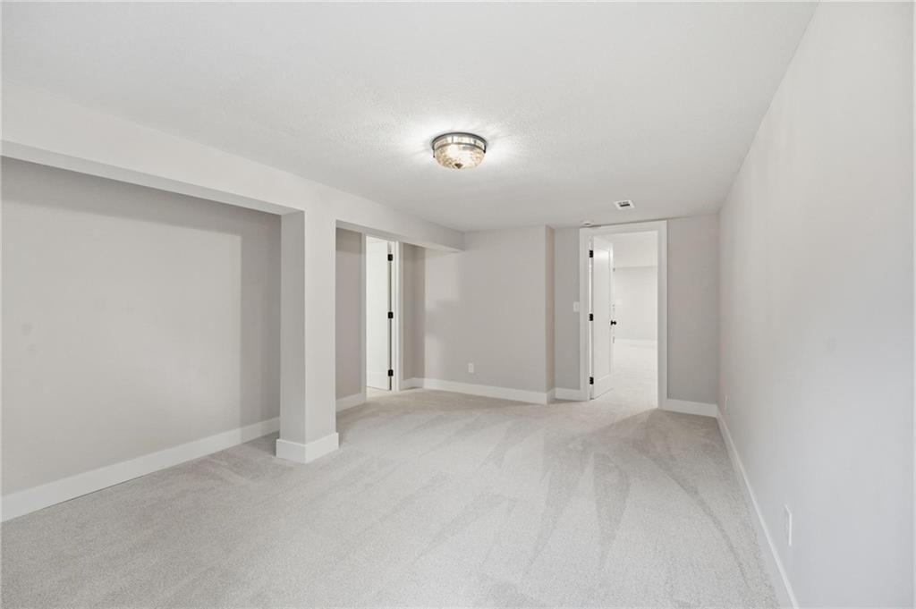 7401 W 101st Street — photo 51