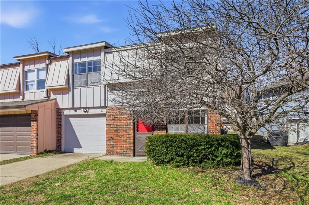 14100 MERRYWOOD Lane — photo 4