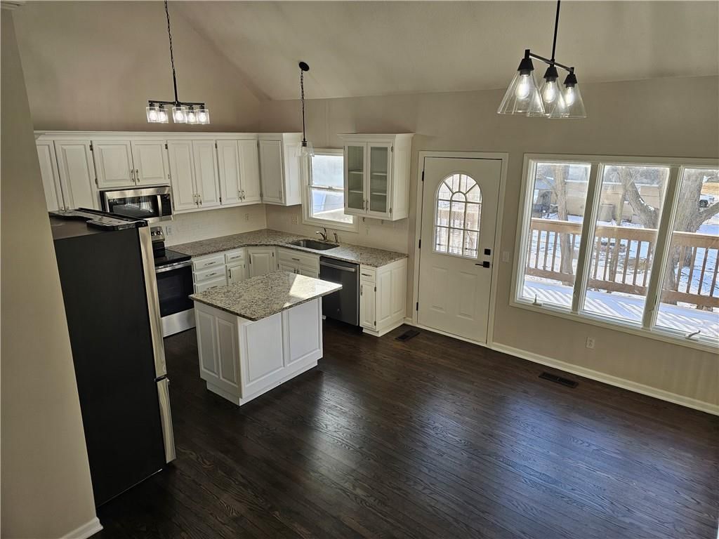 108 Cedar Street — photo 3