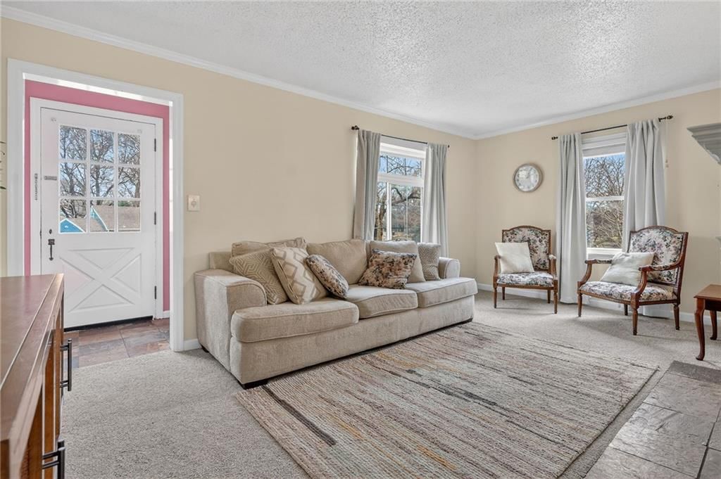2209 NE Gaddy Road — photo 3