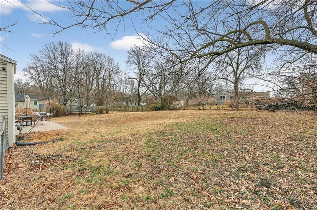 2209 NE Gaddy Road — photo 22