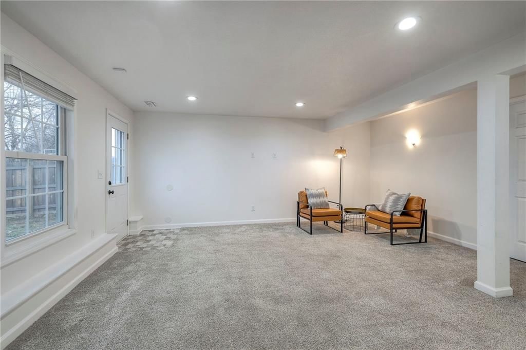 1012 SE Wingate Court — photo 32