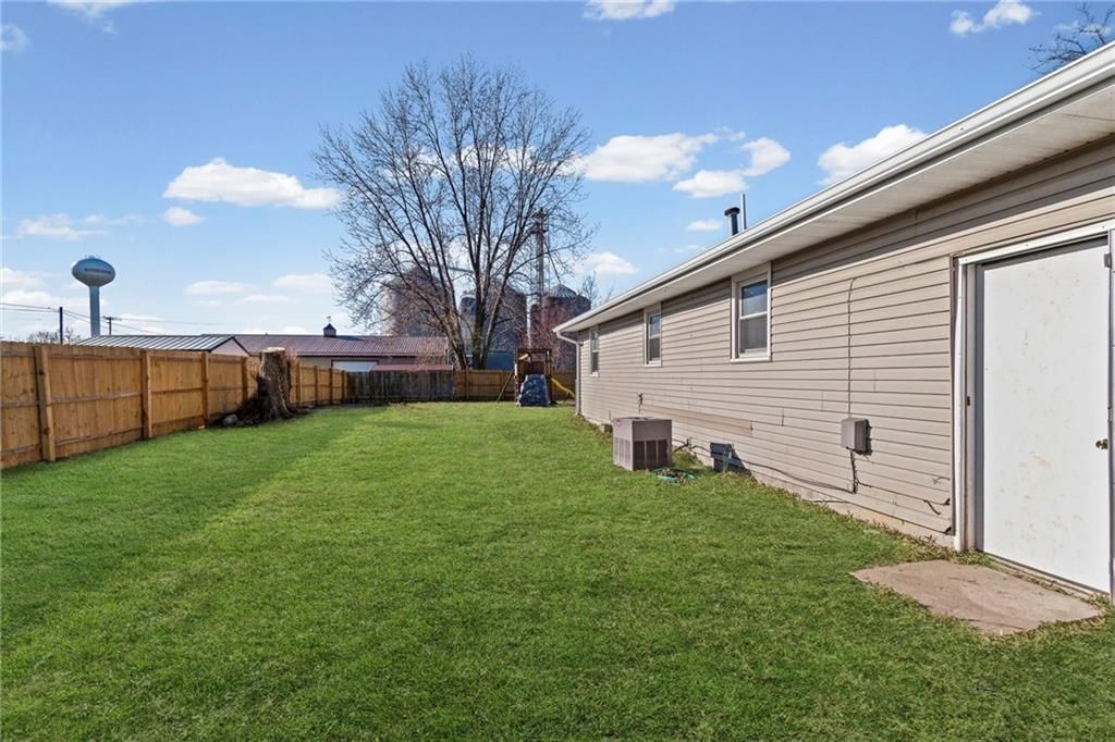 205 N Coats Street — photo 18