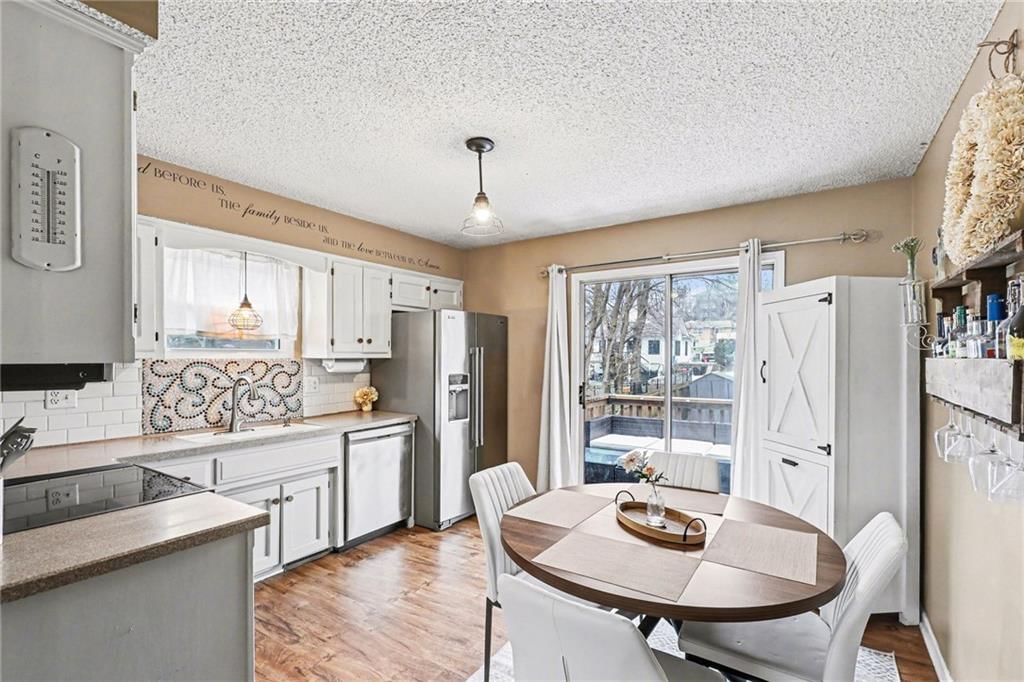 440 N Grover Street — photo 11