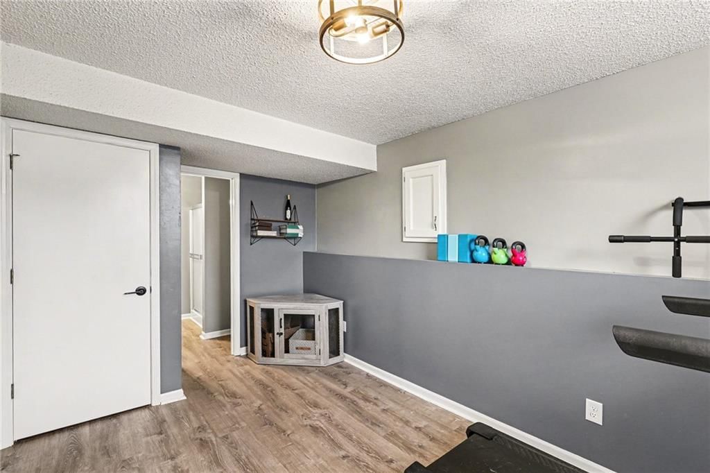 440 N Grover Street — photo 23