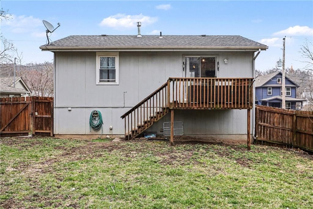 440 N Grover Street — photo 28