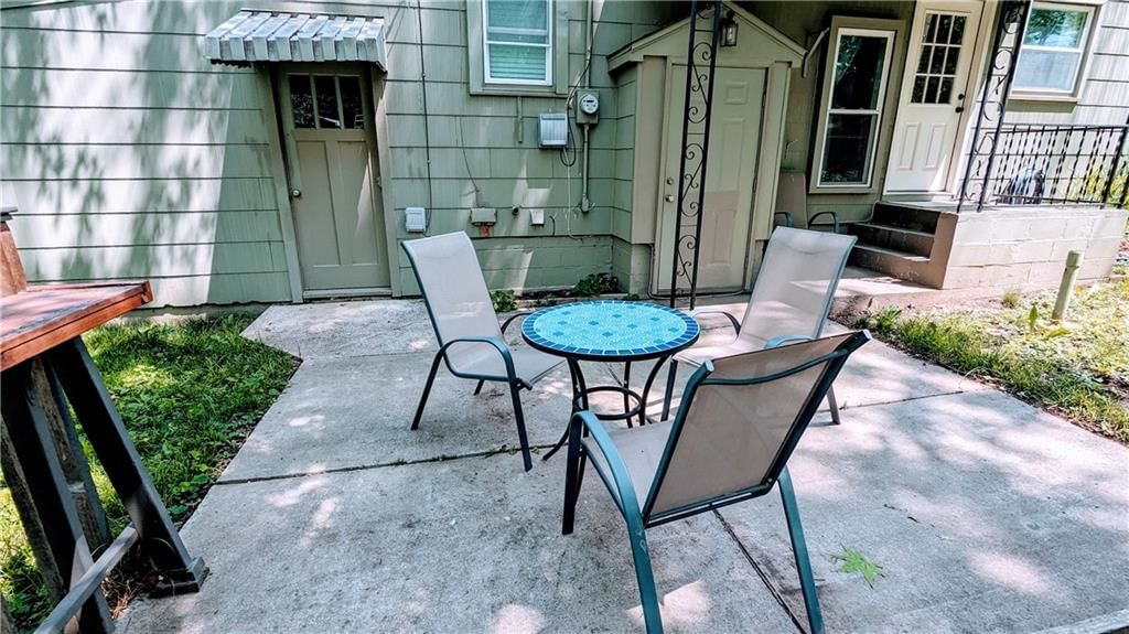 309 E 80th Terrace — photo 27