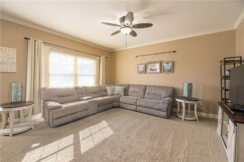 9422 N CAMPBELL Court — photo 10