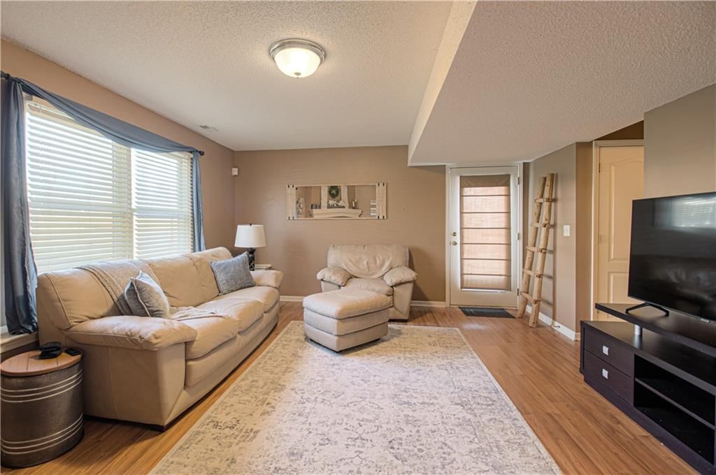 9422 N CAMPBELL Court — photo 11