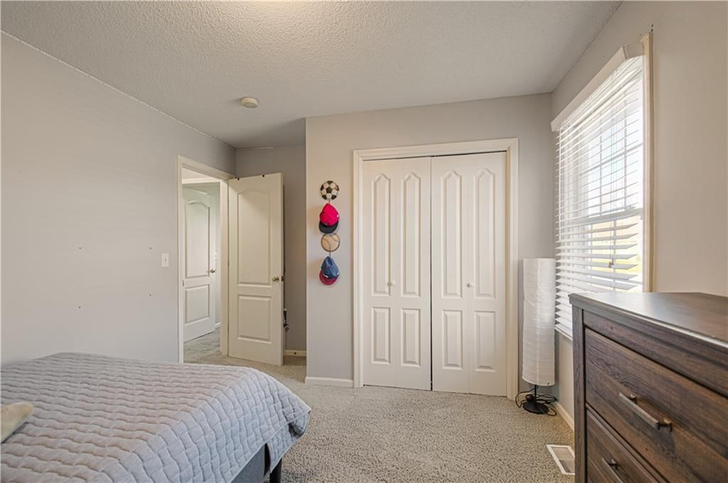 9422 N CAMPBELL Court — photo 21