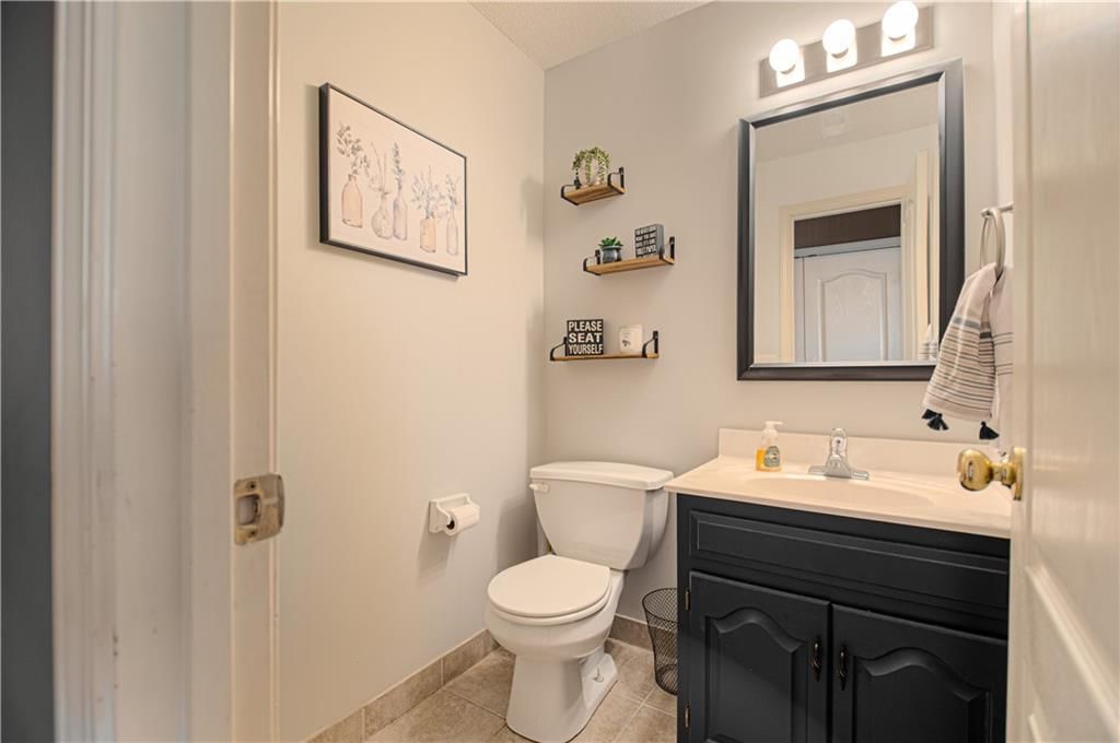 9422 N CAMPBELL Court — photo 25