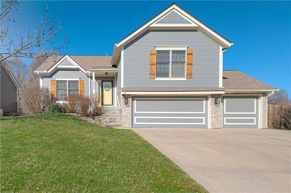 9422 N CAMPBELL Court — photo 36