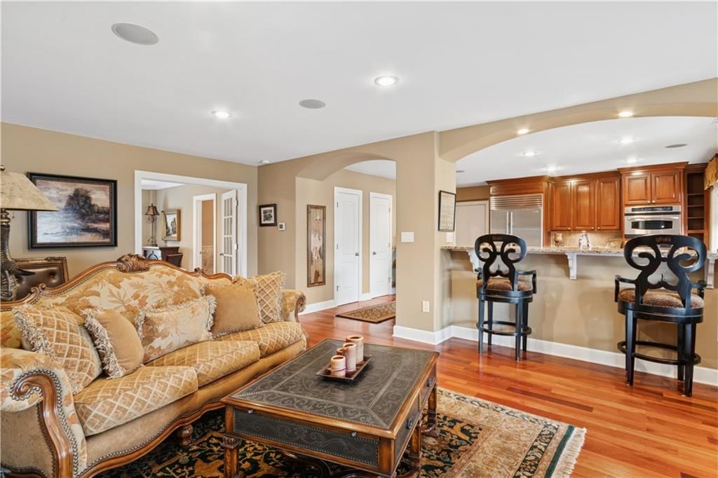 229 Ward Parkway — photo 3