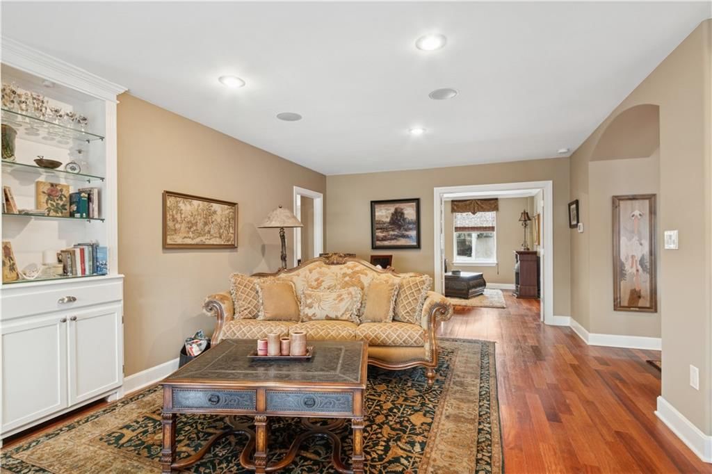 229 Ward Parkway — photo 11