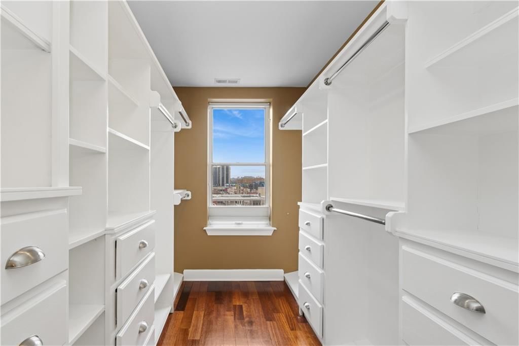 229 Ward Parkway — photo 18