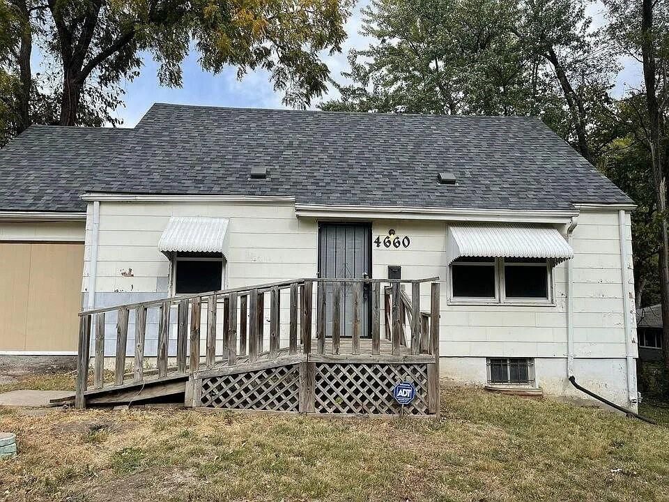4660 E 43rd Terrace, Kansas City, MO