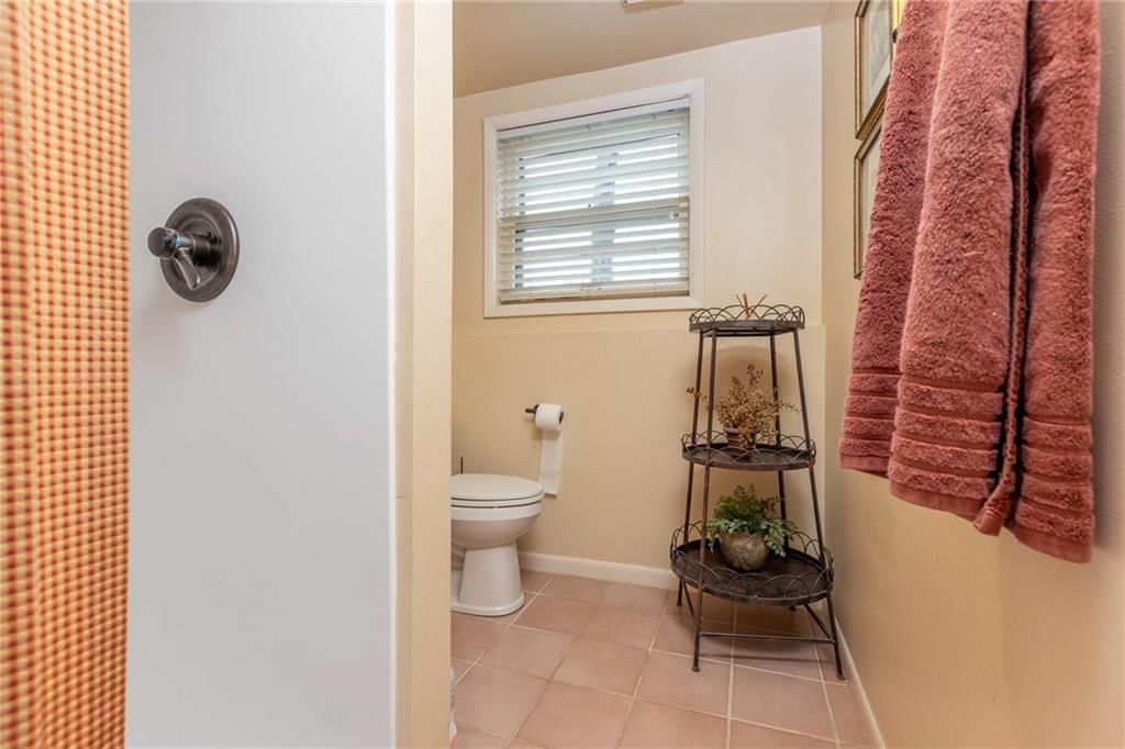 6404 N Walrond Avenue — photo 19